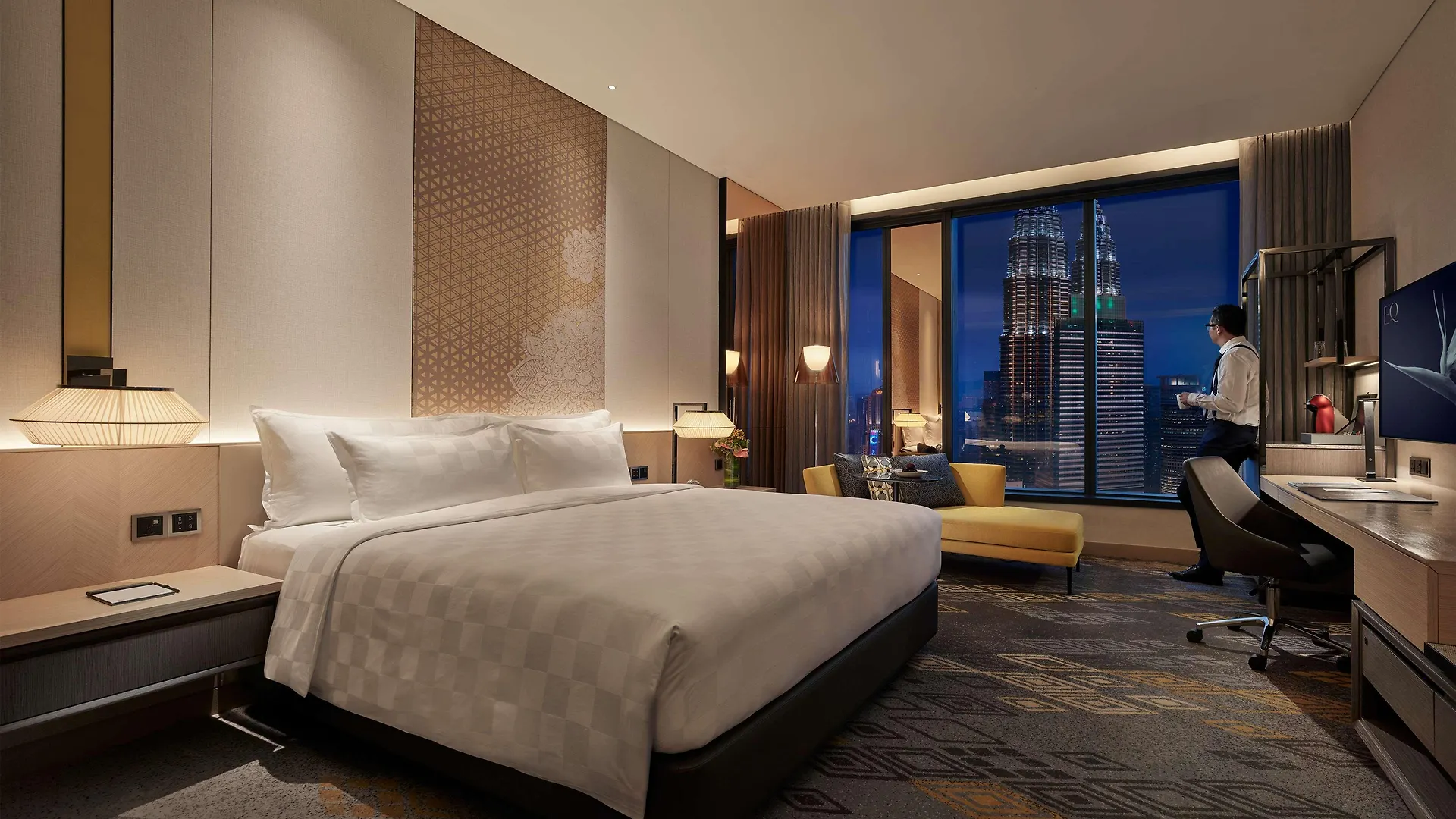 Hotel Eq Kuala Lumpur 5*,